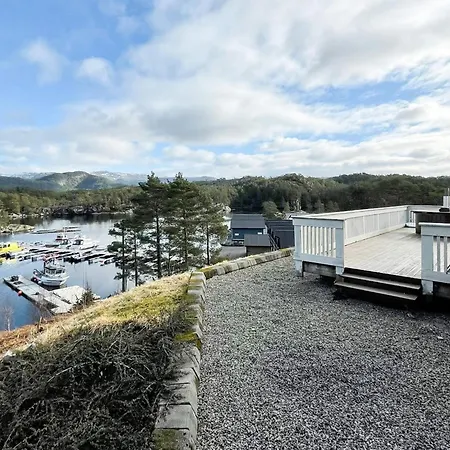 6 Person In Feriehus Hosteland