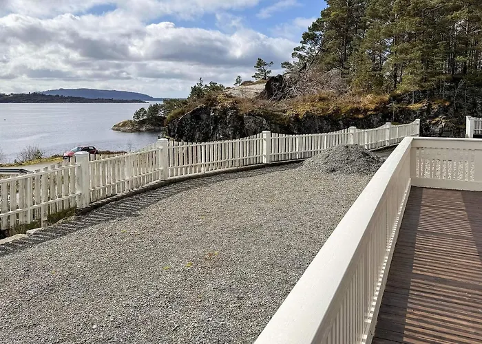 Semesterbostad 6 Person In