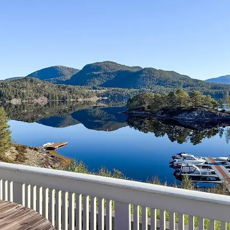 Dom wakacyjny 6 Person In Hosteland